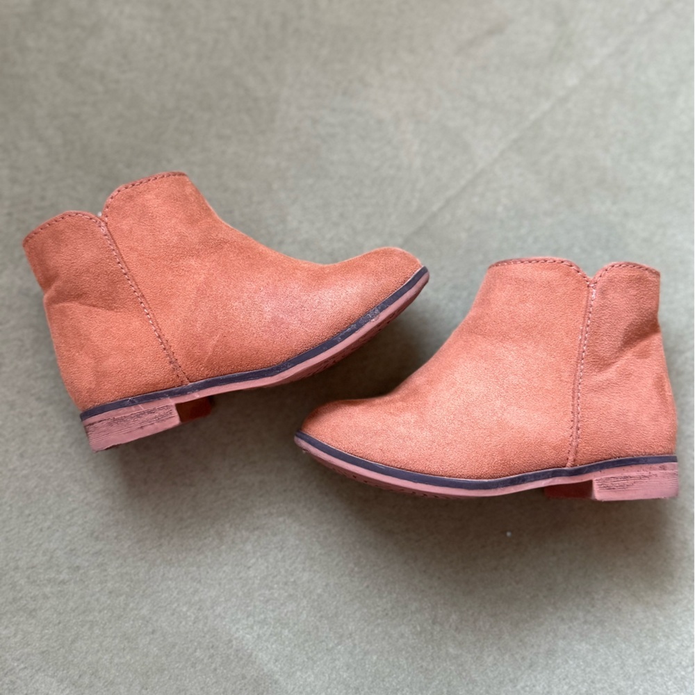 Cat & Jack Tan Ankle Boots 6c